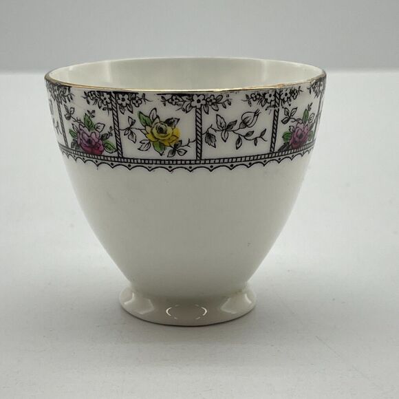 Tea Cup and Saucer Set 1834 Floral Design Fine Bone China Made in England - Picture 5 of 15